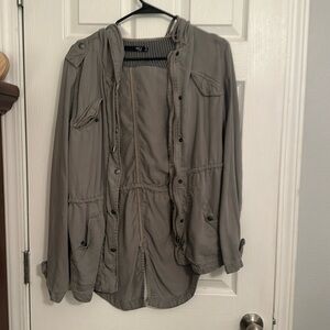 Lightweight grey jacket